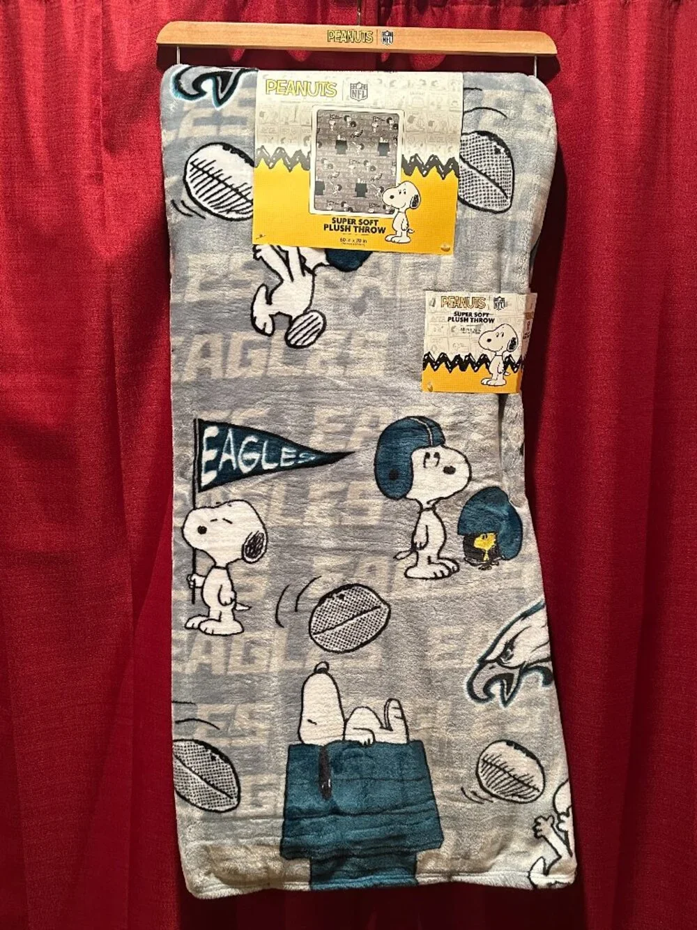 Peanuts NFL Philadelphia Eagles Snoopy 60